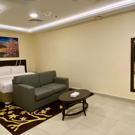 City Stay Residences - Serviced Apartments Dip Dubai Eksteriør bilde